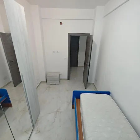 Reale Modern Flat Γένοβα